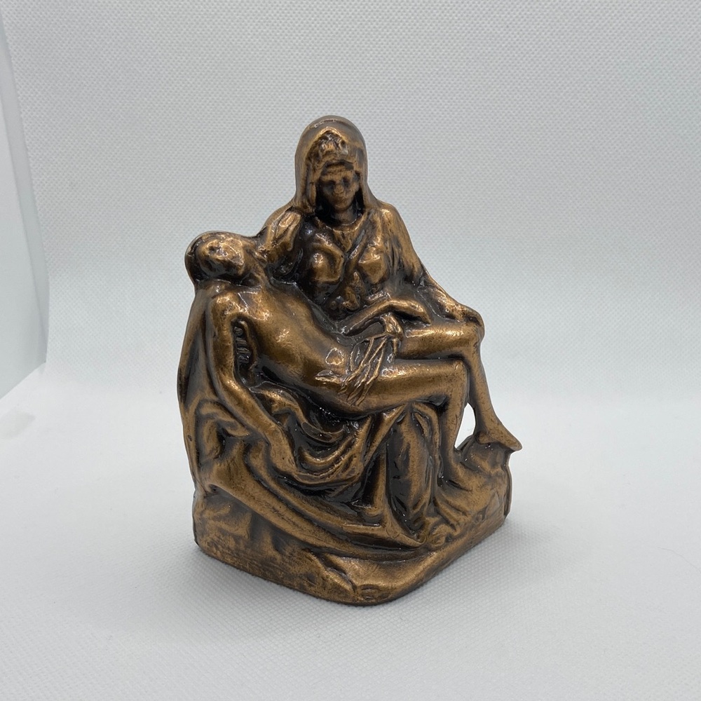 Metal Paint Bronze / Brass Tone Sculpture of Pietà Religion Artefact